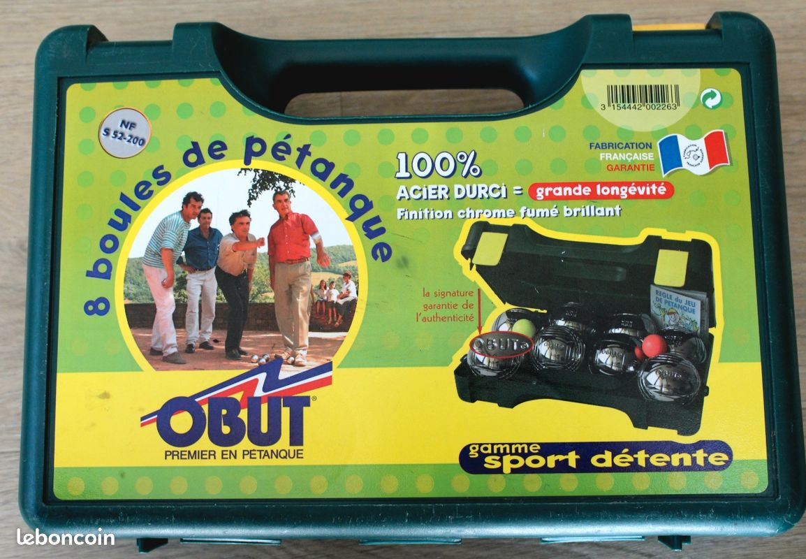 Mallette de 8 boules de pétanque marque OBUT