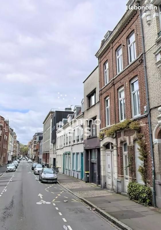 Garage/box Lille · 115 €/mois