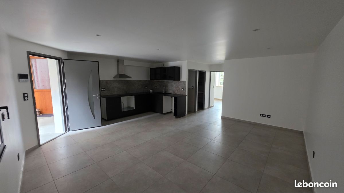 Appartement 3 pièces 62 m² · à Saint-Jean-de-Maurienne · 62 m² · 750 €/mois