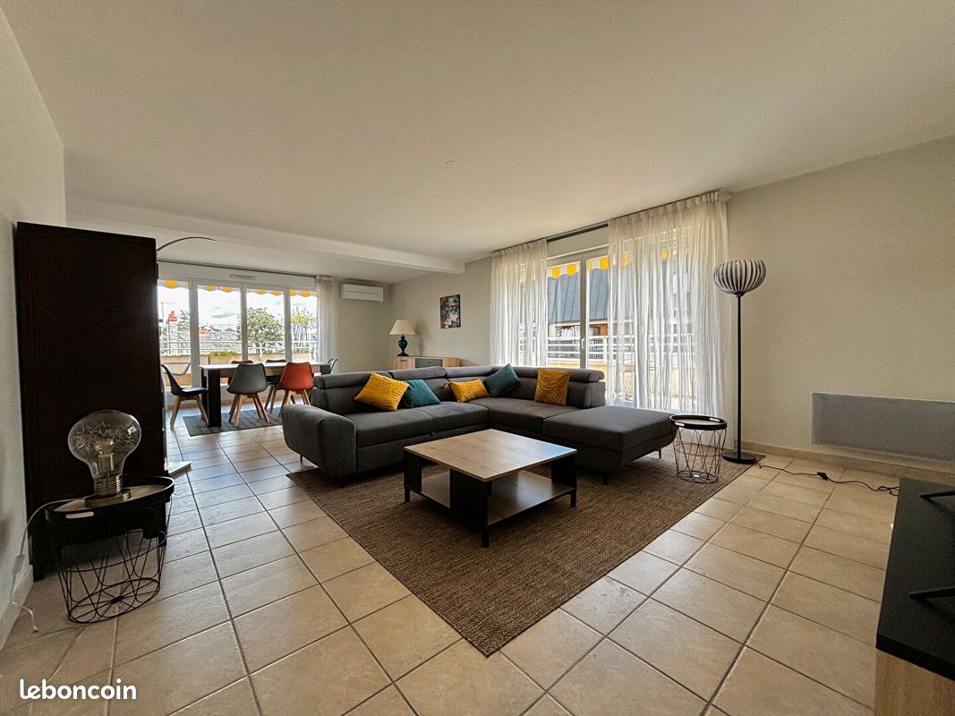 Appartement 3 pièces 126 m² - Brive-la-Gaillarde 19100 (image principale 0)