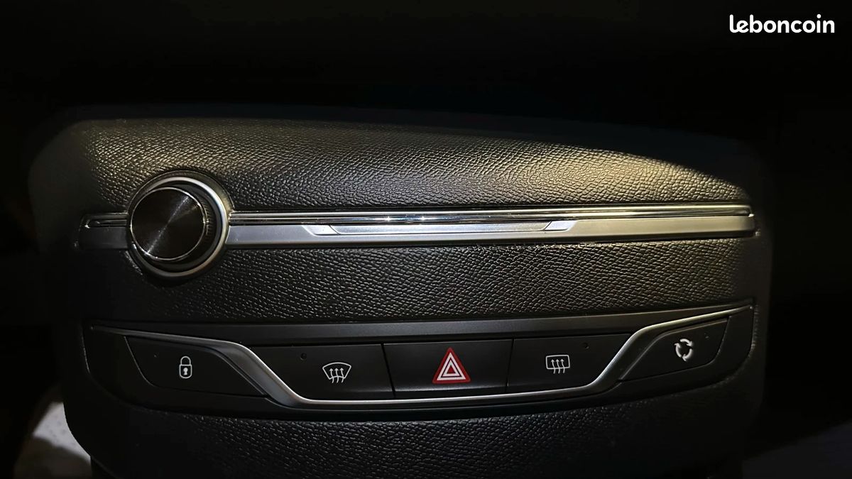 PEUGEOT 308 SW BlueHDi 130ch GT Line - CAMERA DE RECUL - APPLE CAR PLAY (image 29)
