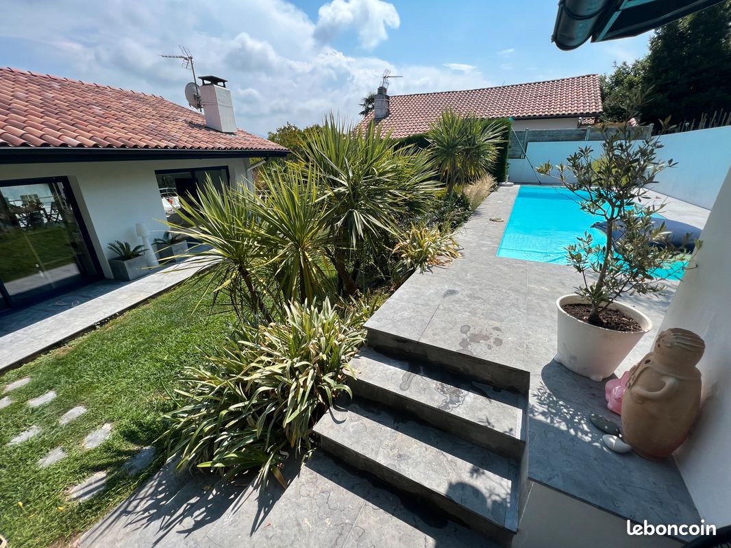 Maison 5 pièces 180 m² · à Urrugne · 180 m² · 1 000 000 €
