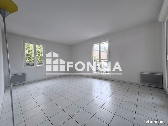 Appartement 3 pièces 60 m² · à Le Beausset · 60 m² · 1 050 €/mois