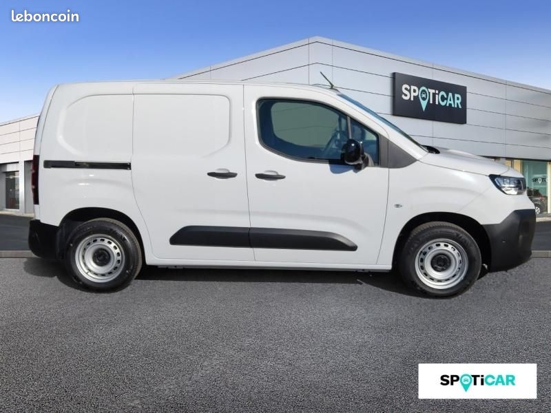 Citroen Berlingo Van M 650kg BlueHDi 100ch S&S Pack Premium Connect (image 4)