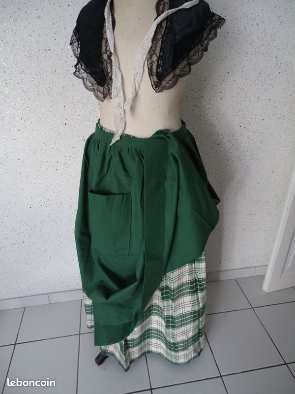 Costume traditionnel folklorique (image 2)