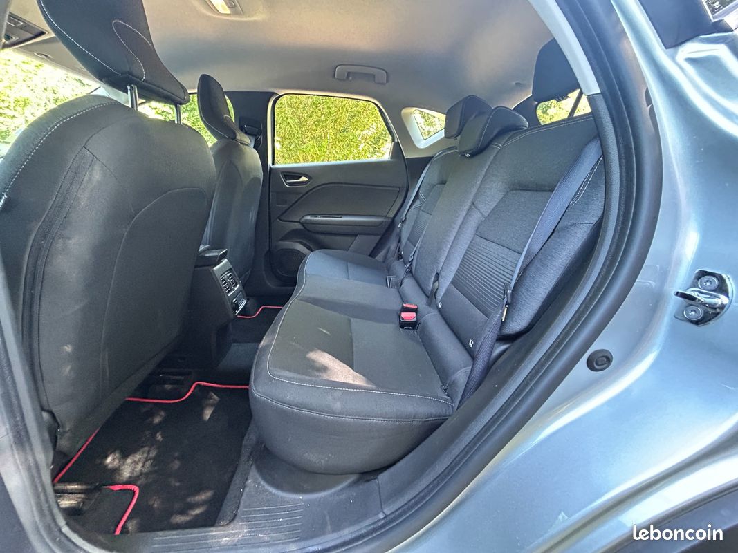 RENAULT CAPTUR Blue dCi 115 EDC Zen/ Distribution OK (image 10)
