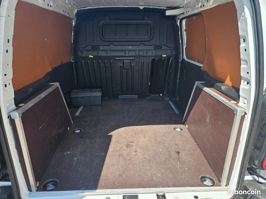 CITROEN BERLINGO VU GENERATION-III FOURGON 1.5 BLUEHDI 100 1000KG M L1 CLUB START-STOp (image 20)