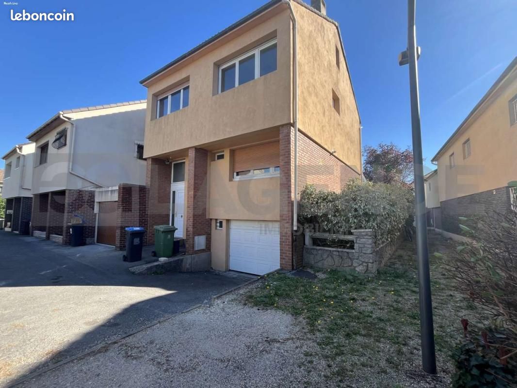 Maison 7 pièces 136 m² · à Courtry · 136 m² · 295 000 €