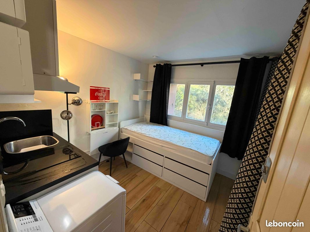 Appartement 1 pièce 12 m² · à Saint-Cloud · 12 m² · 650 €