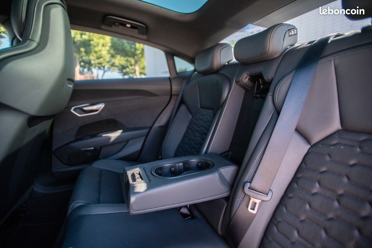 Audi e-tron gt quattro avus 476 ch - 2022 (image 4)