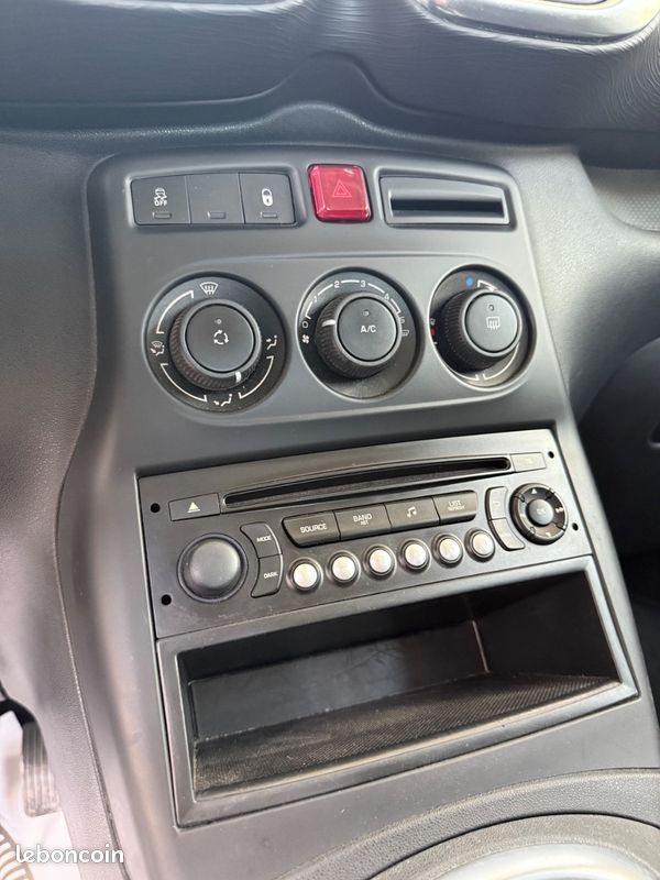 Citroën C3 Picasso 1.6hdi 92 2eme main tres propre (image 14)