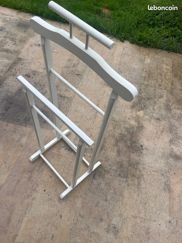 Chevalet en bois blanc (image 2)