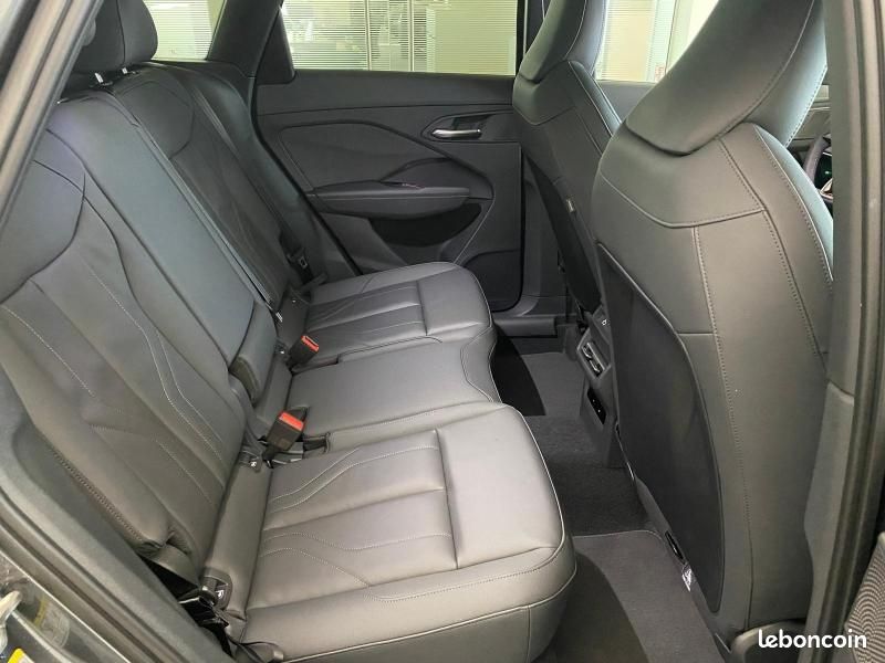 Audi Q3 1.5 e-hybrid 272ch S line S tronic 6 (image 20)