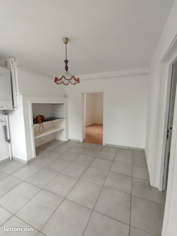 Maison 3 pièces 51 m² - Châlus 87230 (image principale 1)