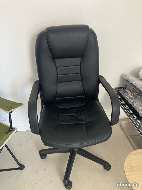 Chaise de bureau (image 1)
