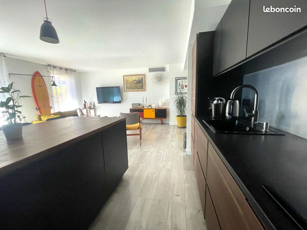 Cuisine IKEA + ilot central sur mesure (image 2)