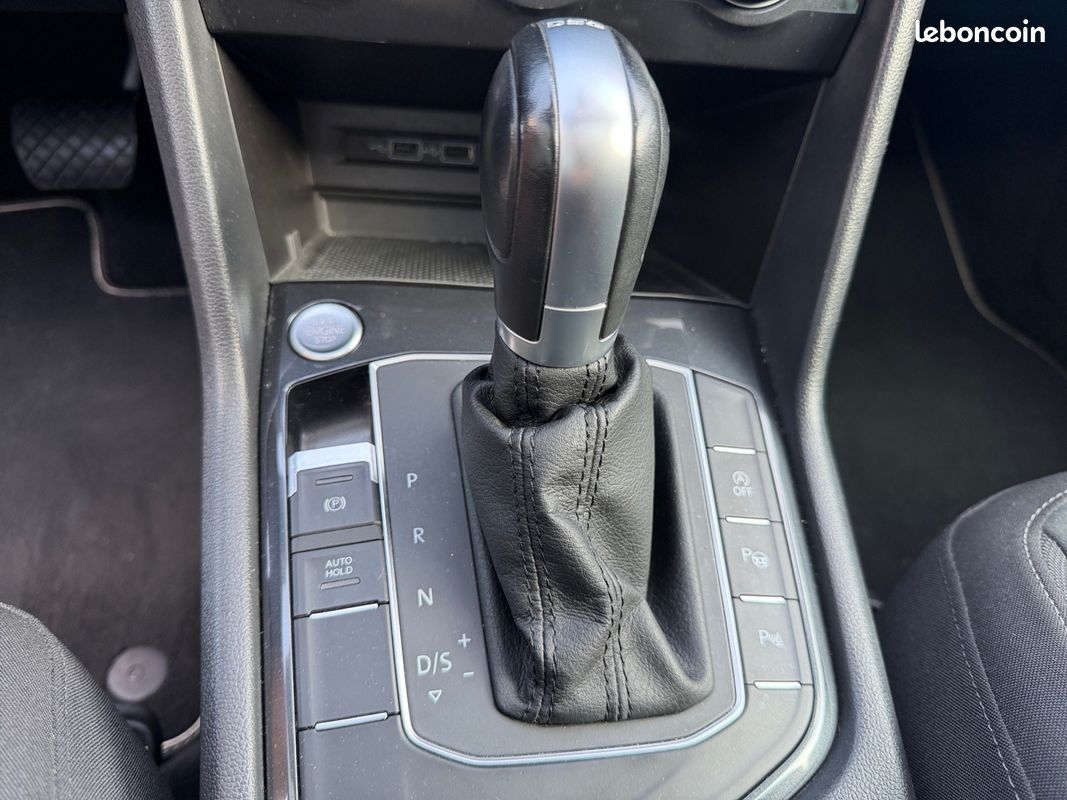VOLKSWAGEN Tiguan 2.0 TDI 150ch Carat Toit Ouvrant Hayon Electrique Garantie 12 mois (image 26)
