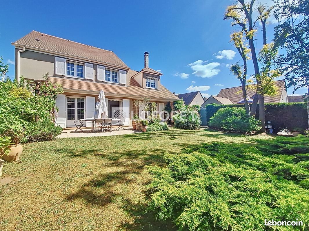 Maison 7 pièces 160 m² · à Vernouillet · 160 m² · 579 000 €