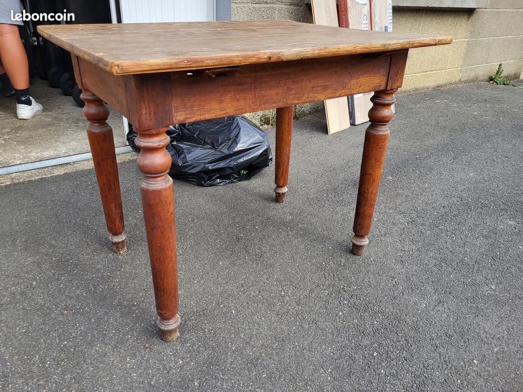 Vieille table début 1900 (image 1)