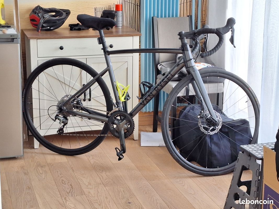 Vélo de route (image 1)