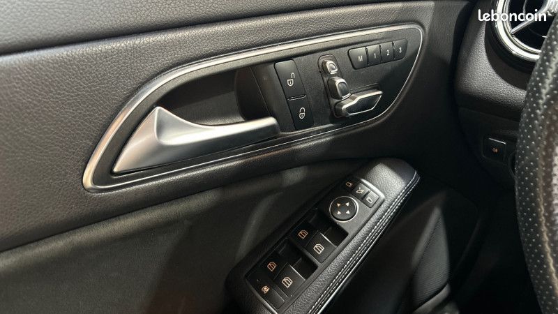 Mercedes CLA SHOOTING BRAKE 250 FASCINATION 7G-DCT (image 16)