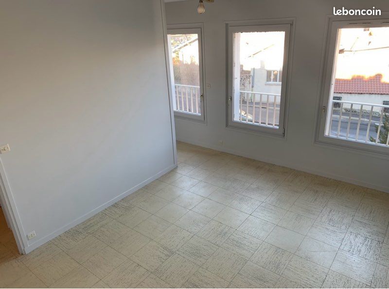 Appartement 1 pièce 23 m² · à Le Puy-en-Velay · 23 m² · 280 €/mois