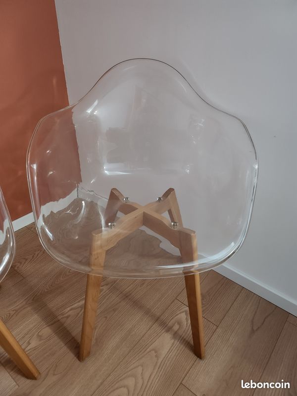Lot de deux fauteuils chaises transparentes scandinaves (image 3)