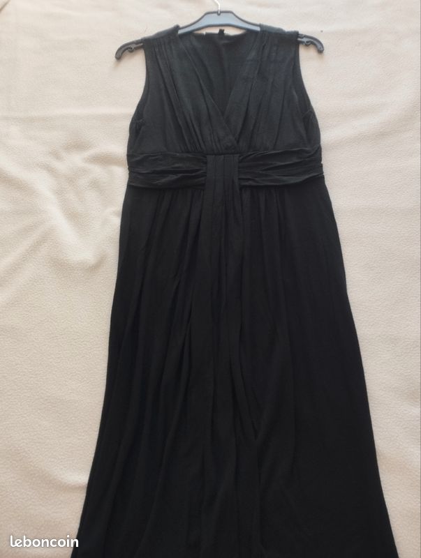 Robe (image 2)