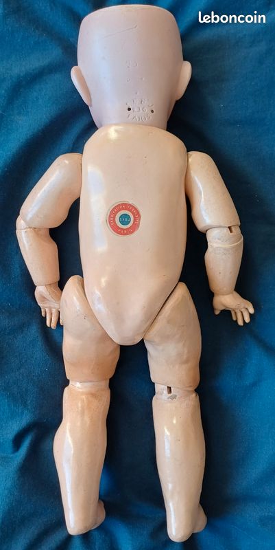 SFBJ : Grand bébé tête porcelaine - Auktionen & Preisarchiv