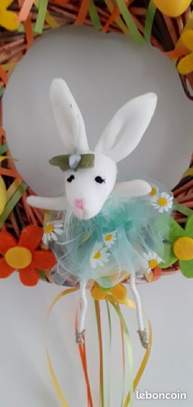 Couronne De Pâques Avec Lapin En Bois - Couronne De Porte Décorative
