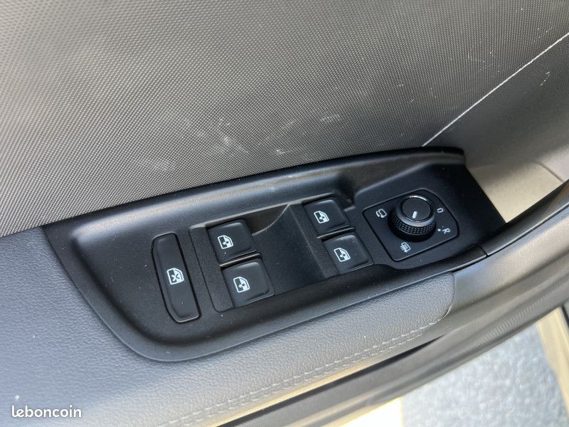 Audi A1 CITYCARVER 25 TFSI 95CH DESIGN (image 15)