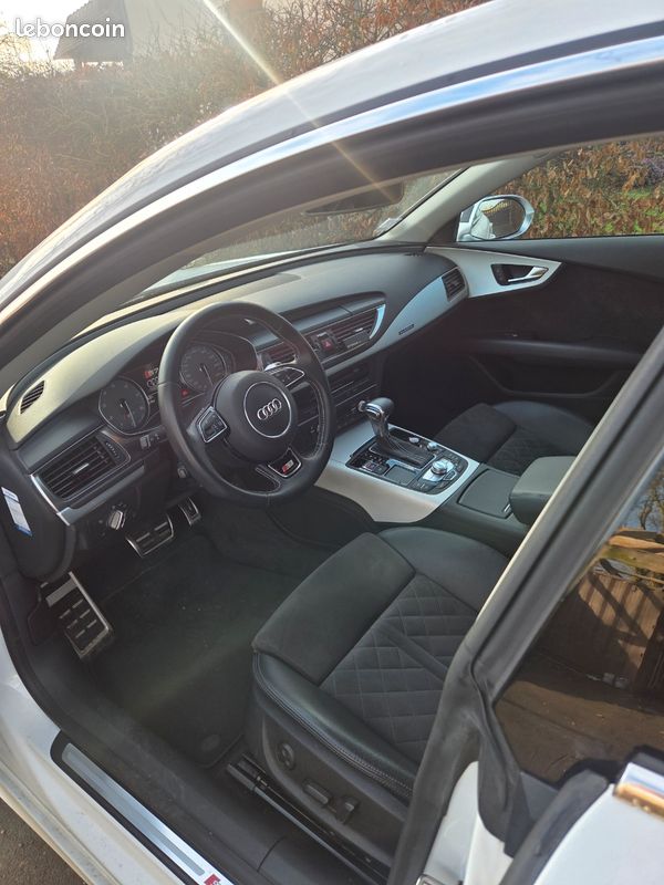 Audi S7 Sportback 4.0 TFSI V8 Quattro – 2013 – Blanche (image 2)