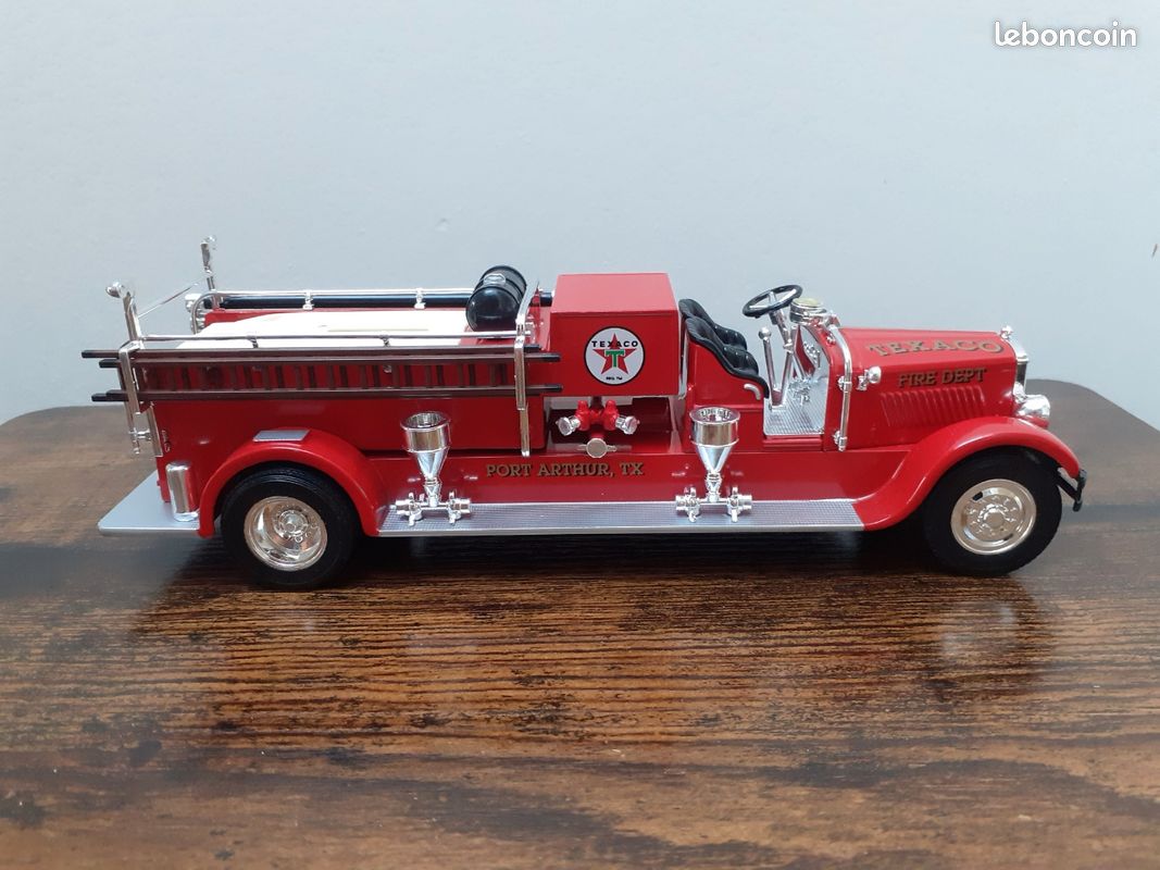 Camion de pompier Fire Truck Texaco Mack 1929 (image 1)