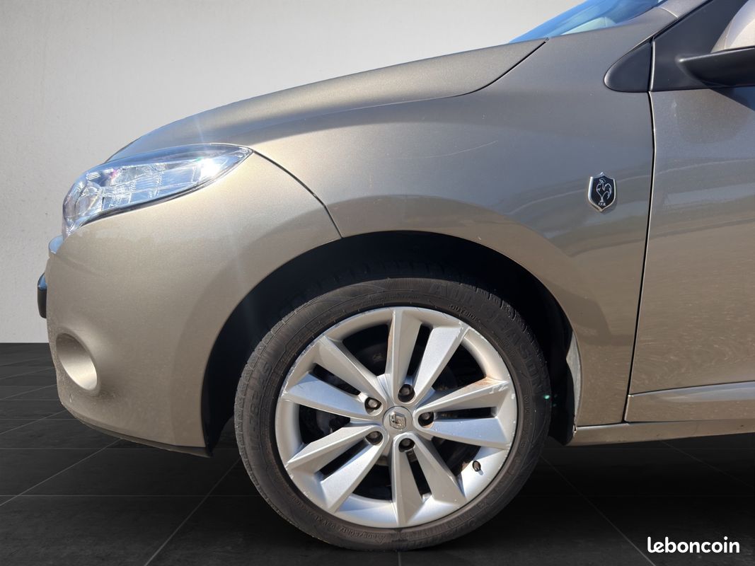 RENAULT MEGANE III BERLINE TCE 130 XV De France Euro 5 (image 22)