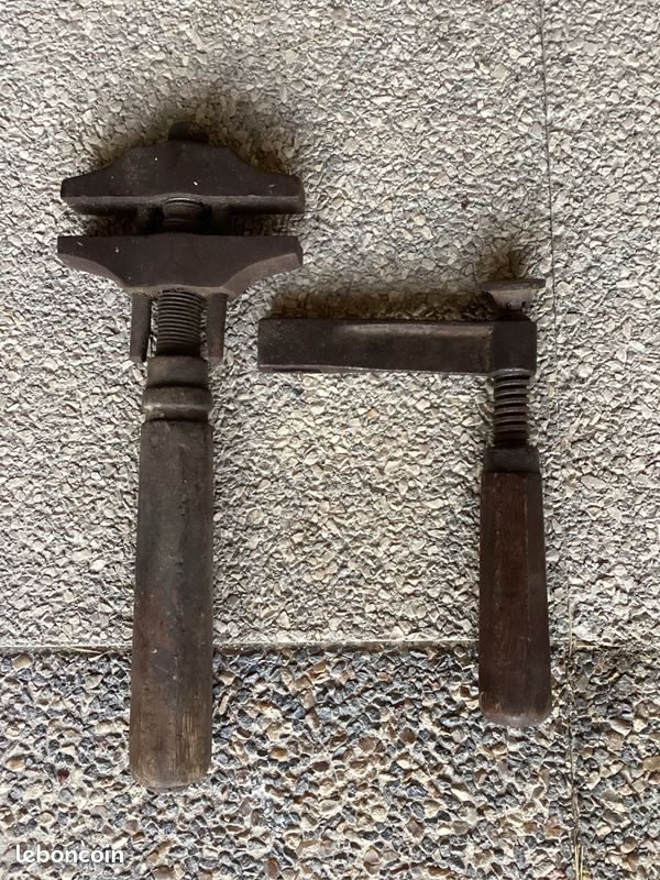 Ancienne clé anglaise (image 1)
