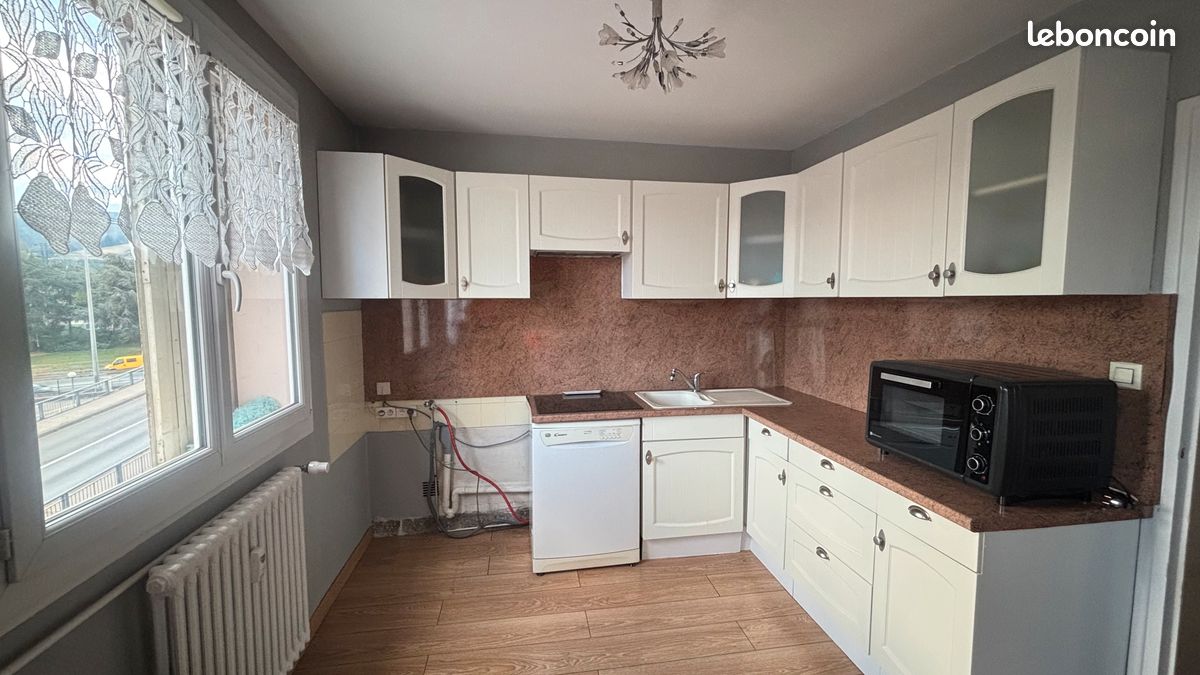 Appartement 2 pièces 48 m² · à Saint-Étienne · 48 m² · 53 000 €