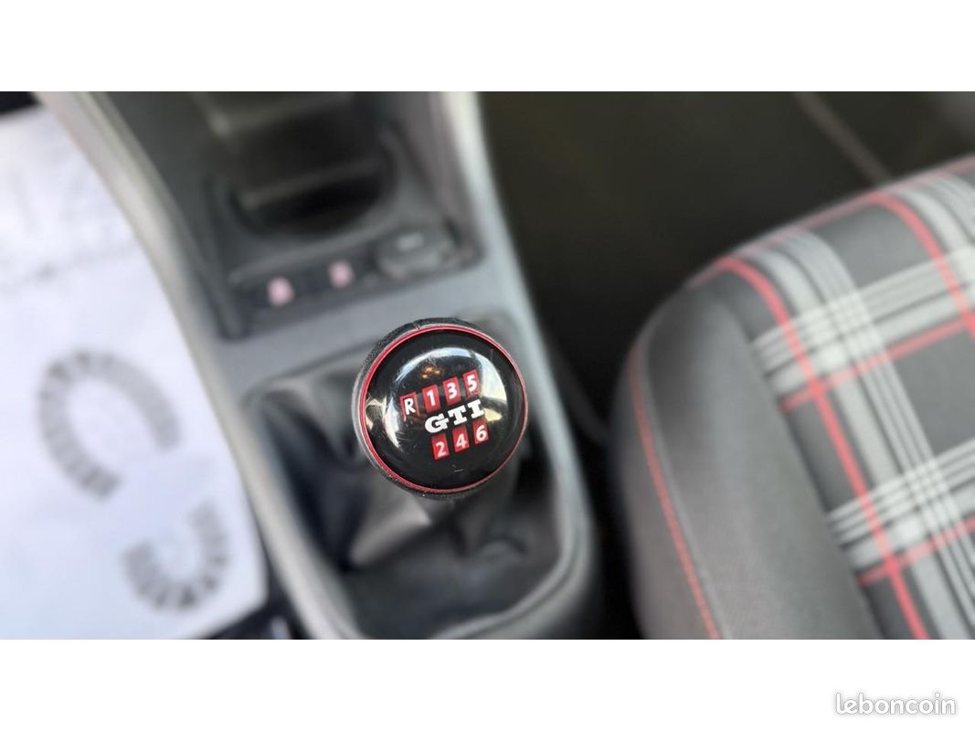 VOLKSWAGEN UP 1.0 TSI BlueMotion 115cv GTI Boite 6 (image 19)