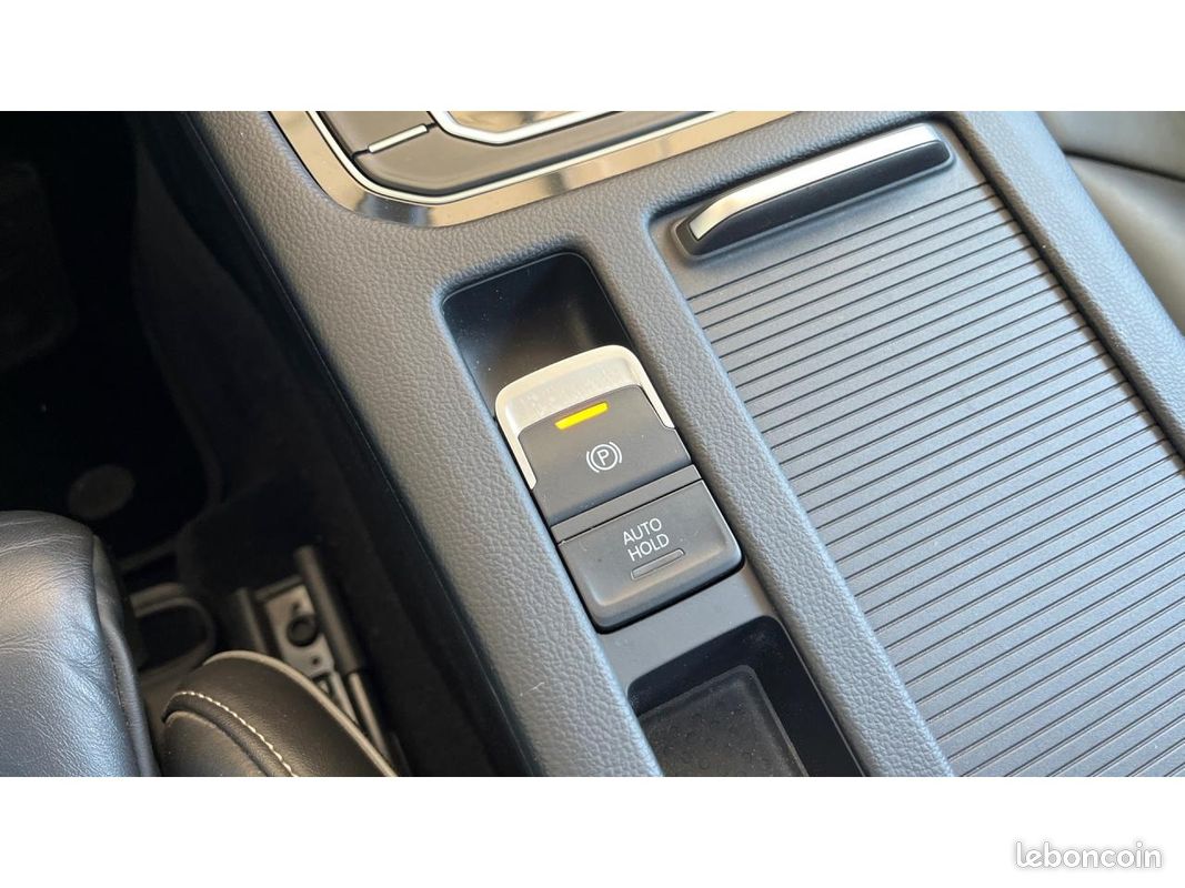 Volkswagen arteon elegance 2.0 tdi 150 bva - sieges chauffants av ar / camera 360 / regulateur adaptatif (image 23)