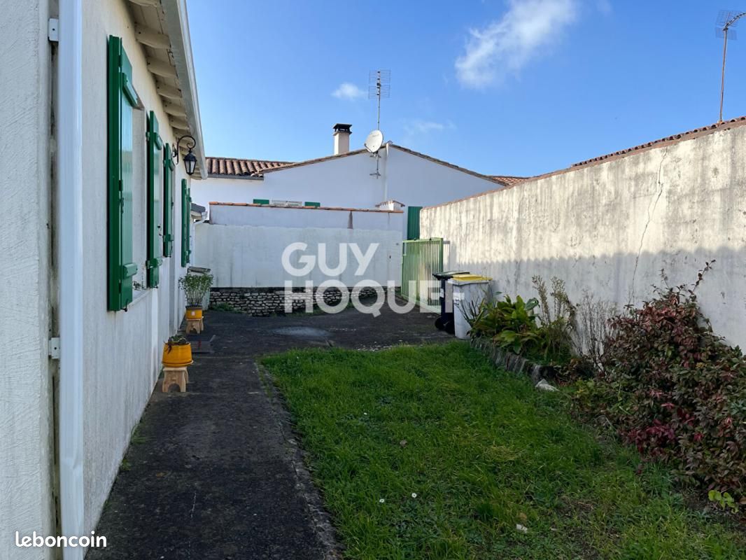 Maison 5 pièces 101 m² · à La Flotte · 101 m² · 579 750 €