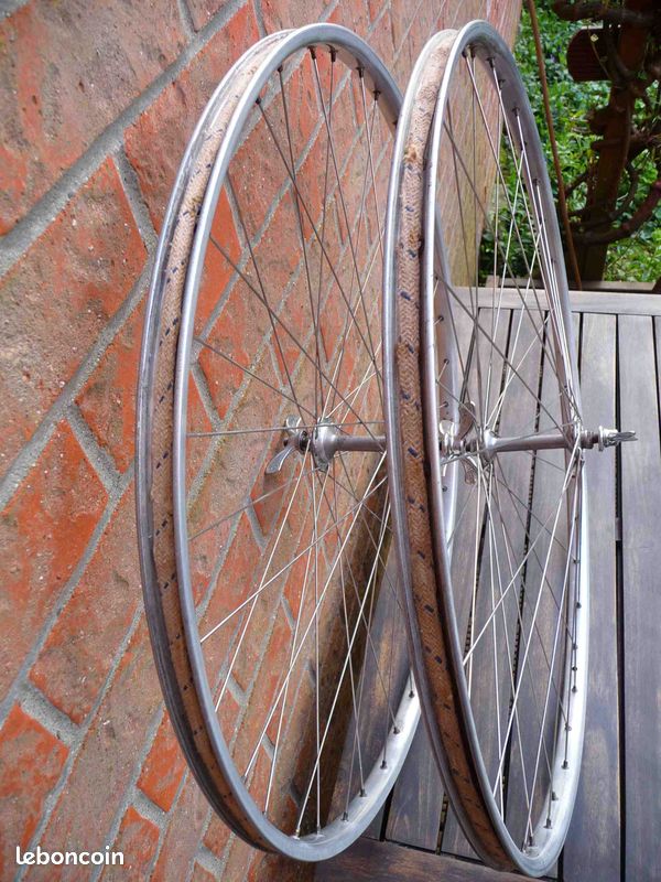 Paire De Moyeux CAMPAGNOLO GRAN SPORT Pour Vélo Course - Occasion
