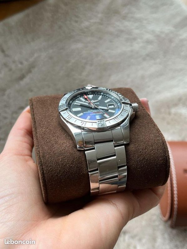 Breitling Avenger II GMT (image 6)