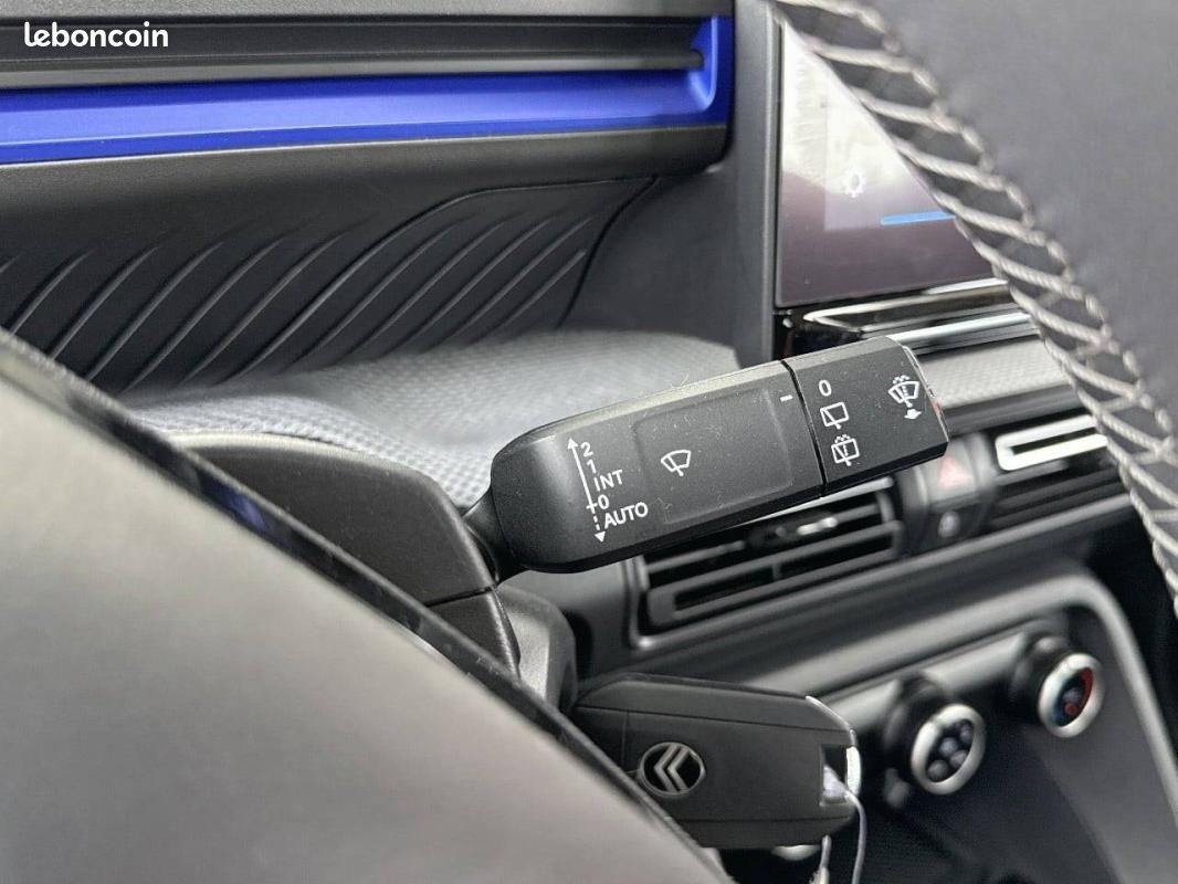 Citroën C3 Hybride 110 ch Automatique - Plus (image 20)