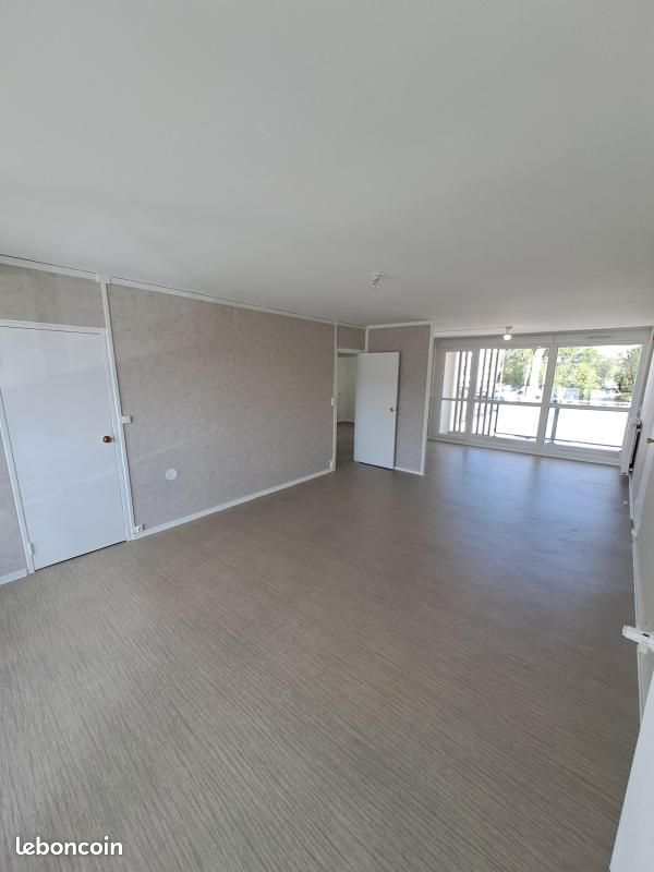 Appartement 5 pièces 110 m² · à Reims · 110 m² · 1 000 €/mois