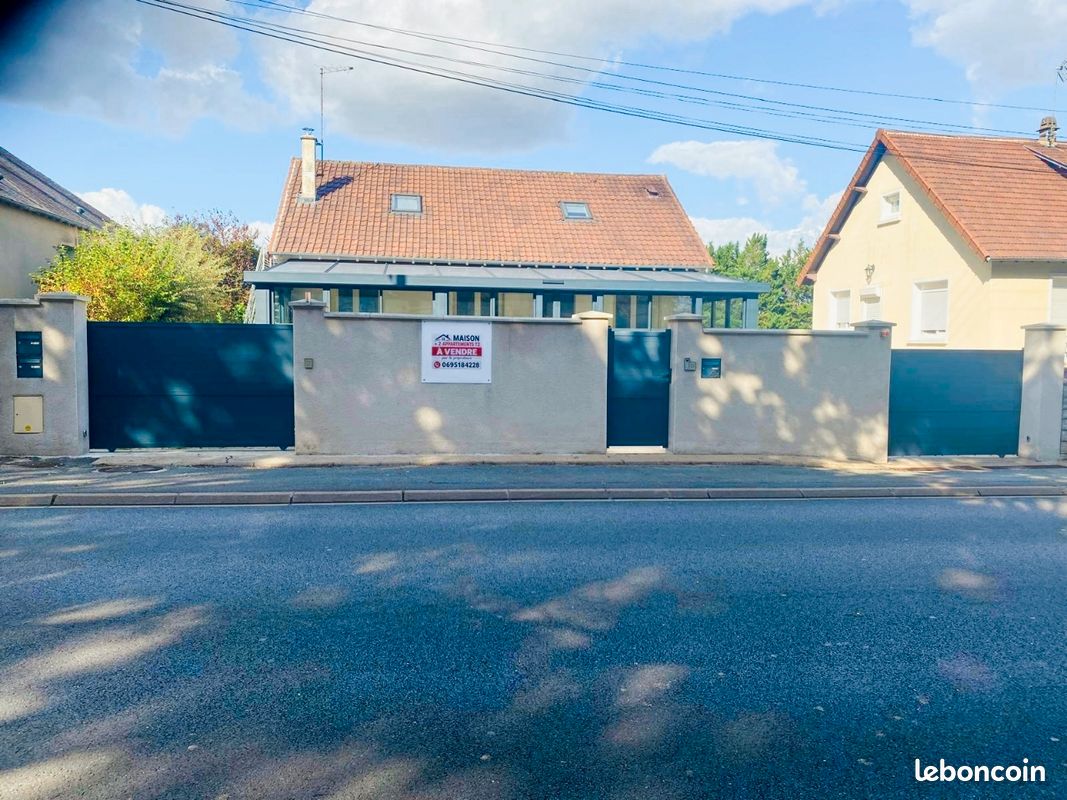 Appartement 9 pièces 170 m² · à Blois · 170 m² · 325 000 €