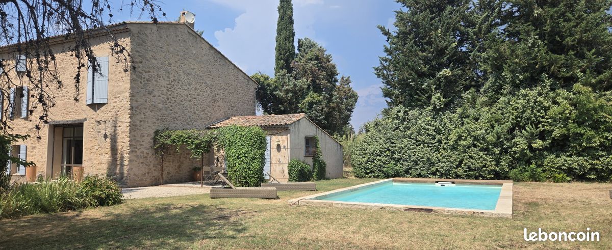 Maison 6 pièces 200 m² · à Trets · 200 m² · 998 000 €