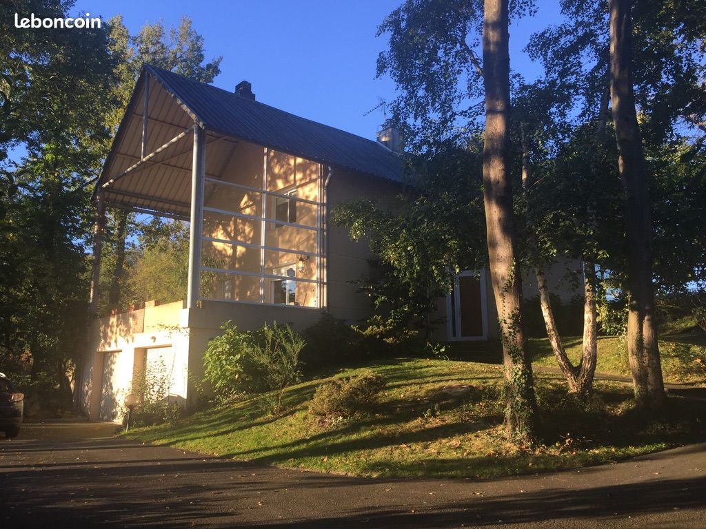 Maison 5 pièces 200 m² · à Momères · 200 m² · 380 000 €