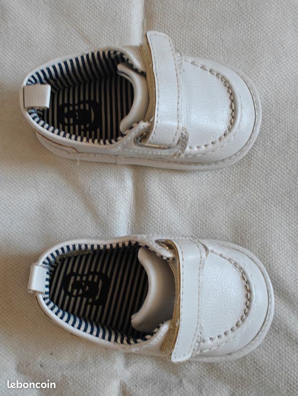 Chaussure blanche cérémonie pour bébé 6-12 mois (neuves) (image 3)