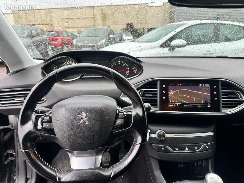 Peugeot 308 SW 1.5 BLUEHDI 130CH S&S STYLE (image 24)