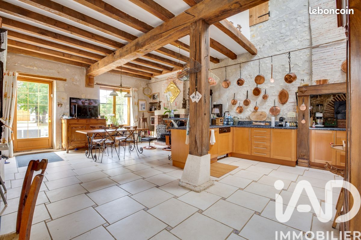 Maison 14 pièces 385 m² · à Châtillon-sur-Cher · 385 m² · 417 000 €