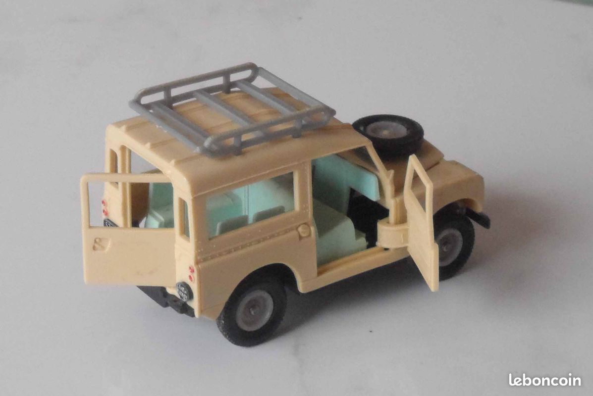 Norev - 1:43 - Land Rover Defender#237 Team Duc de Norev - 1:43 - Land Rover Defender#237 Team Duc de